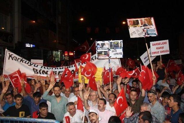 Bingöl’de Demokrasi Nöbeti Sürüyor