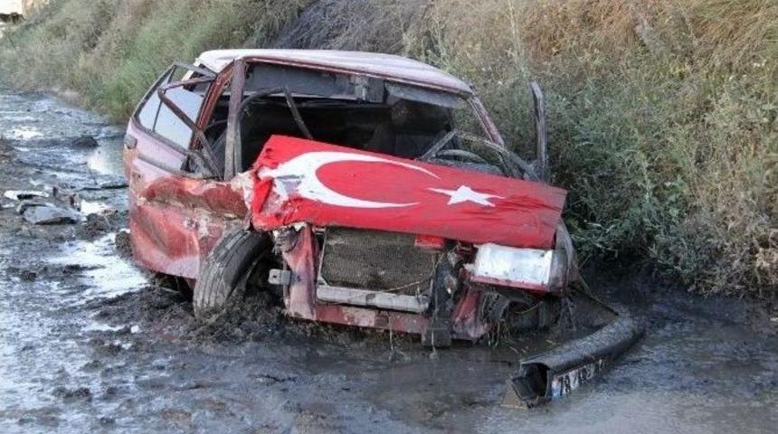 Kastamonu&rsquo;da İki Otomobil &Ccedil;arpıştı: 7 Yaralı