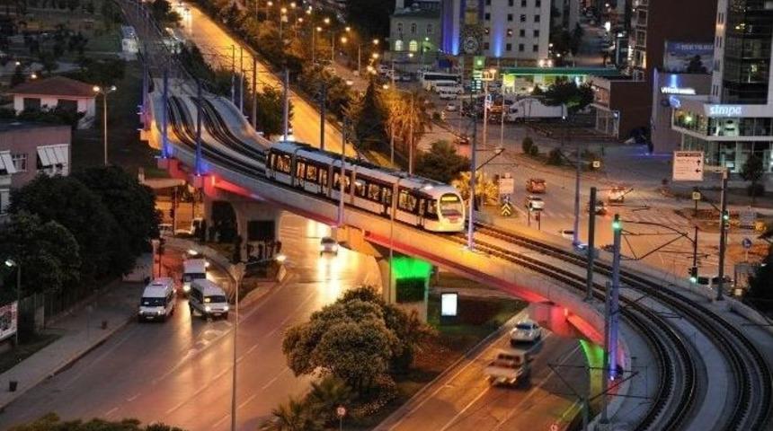 Samsun&rsquo;da Tramvay 19.00-01.00 Saatleri Arasında Bedava