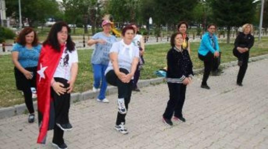 Bayraklı&rsquo;da Sabah Sporu