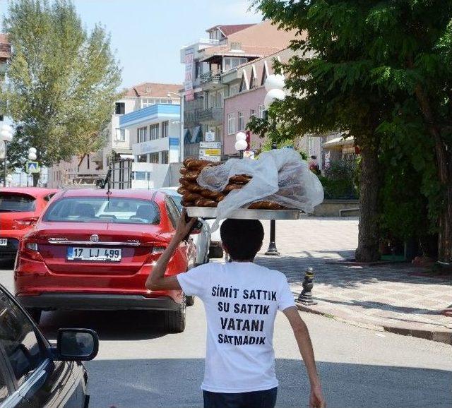 (özel Haber) Kocaelili Simitçi, 1 Günlük Hasılatını ’demokrasi Şehitleri’ne Bağışladı