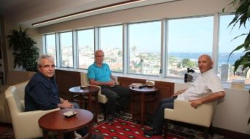 Bosna Sancak Akademik K&uuml;lt&uuml;r Ve Tarih Vakfı&rsquo;ndan Başkan &Ouml;z&rsquo;e Ziyaret