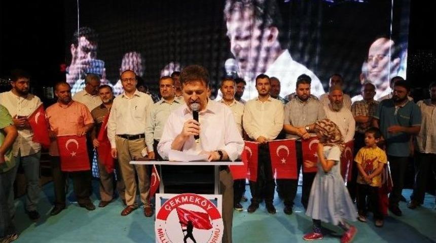 &Ccedil;ekmek&ouml;y&rsquo;de Dualar Şehitler İ&ccedil;in Semaya Y&uuml;kseldi