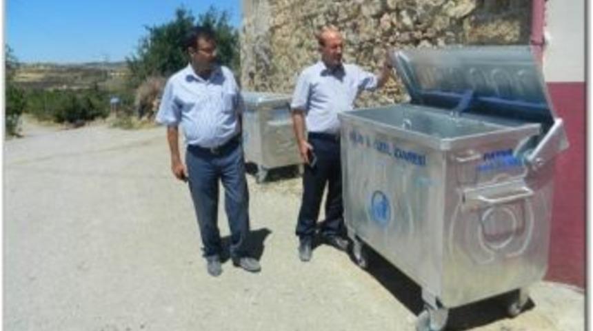 K&ouml;ylere &Ccedil;&ouml;p Konteynerlerinin Dağıtımı Başladı