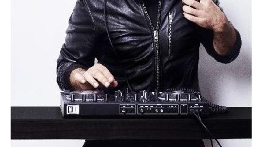 &Uuml;nl&uuml; Fotoğraf&ccedil;ı Nihat Odabaşı Dj&rsquo;liğe Merak Sardı