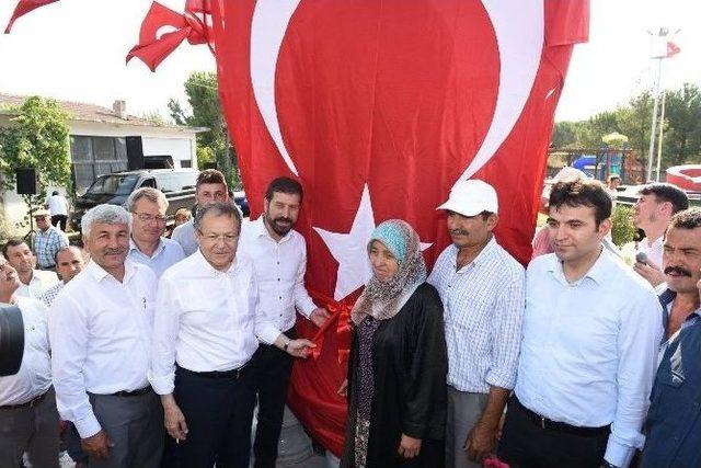 Sındırgı’da Tamamlanan Yatırımlar Hizmete Girdi