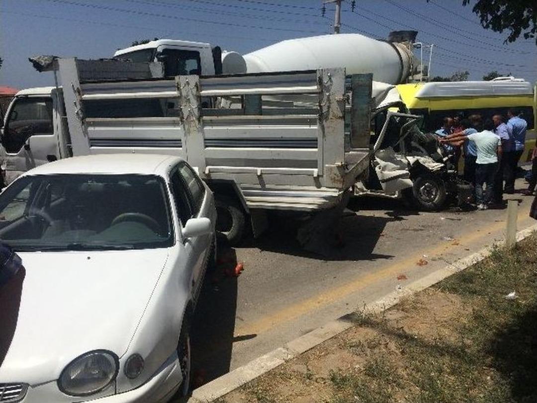 Van&rsquo;da Zincirleme Trafik Kazası; 11 Yaralı