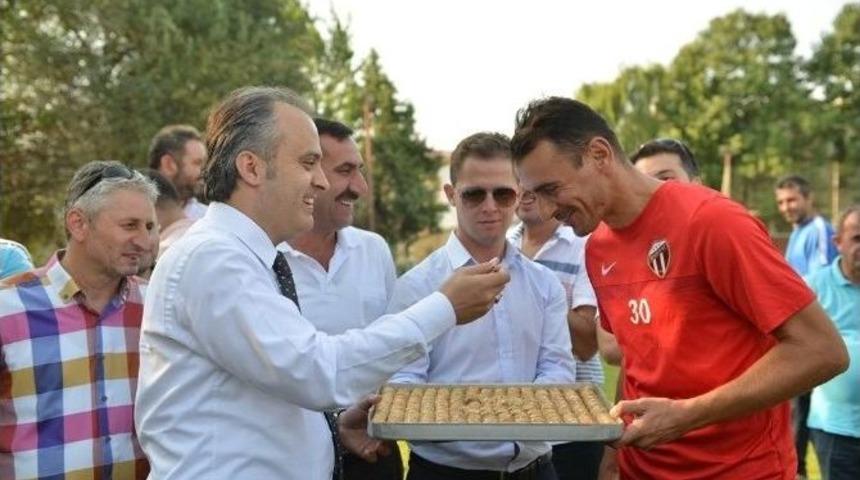 Aktaş&rsquo;tan İneg&ouml;lspor&rsquo;a Moral Ziyareti