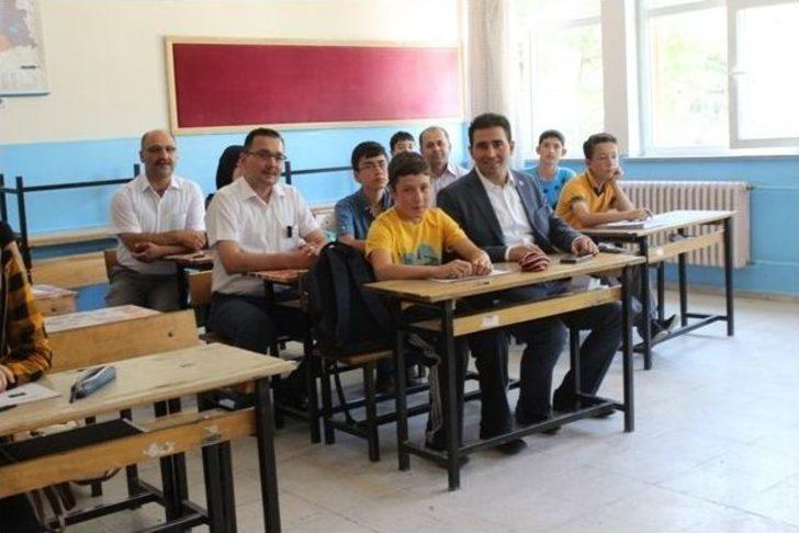 Kaymakamı Irgatoğlu Okulları Gezdi