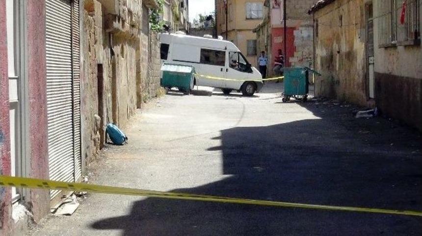 Ş&uuml;pheli &Ccedil;anta Korkuttu