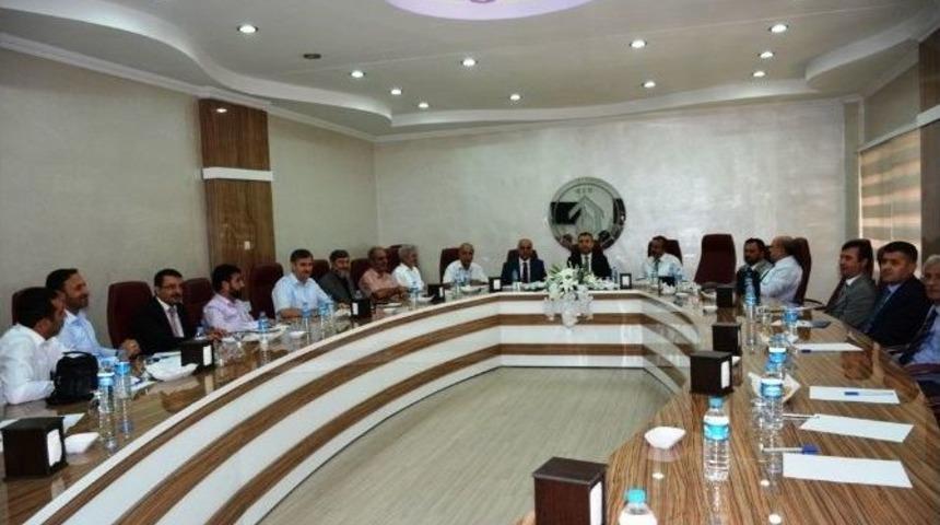 İl&ccedil;e M&uuml;ft&uuml;ler Toplantısı Vali Toprak Başkanlığında Yapıldı