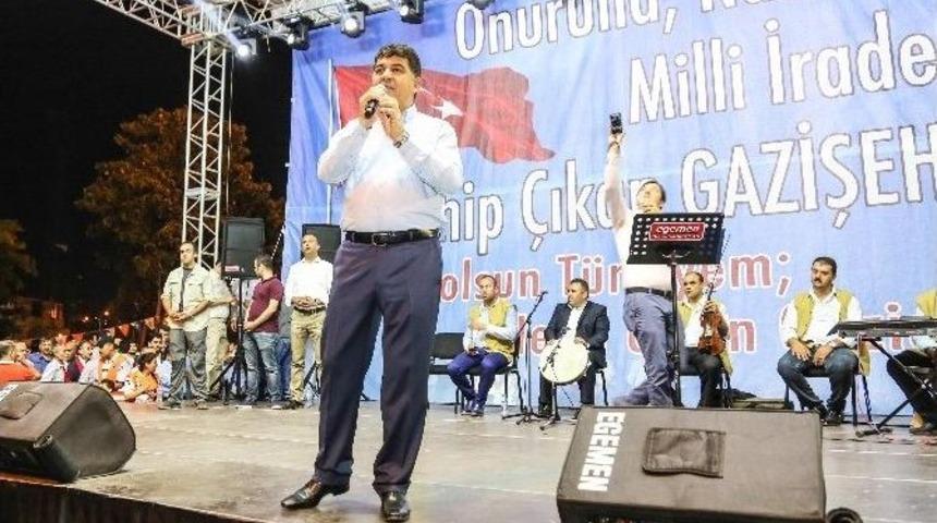 Fadıloğlu&rsquo;ndan Demokrasi Teşekk&uuml;r&uuml;