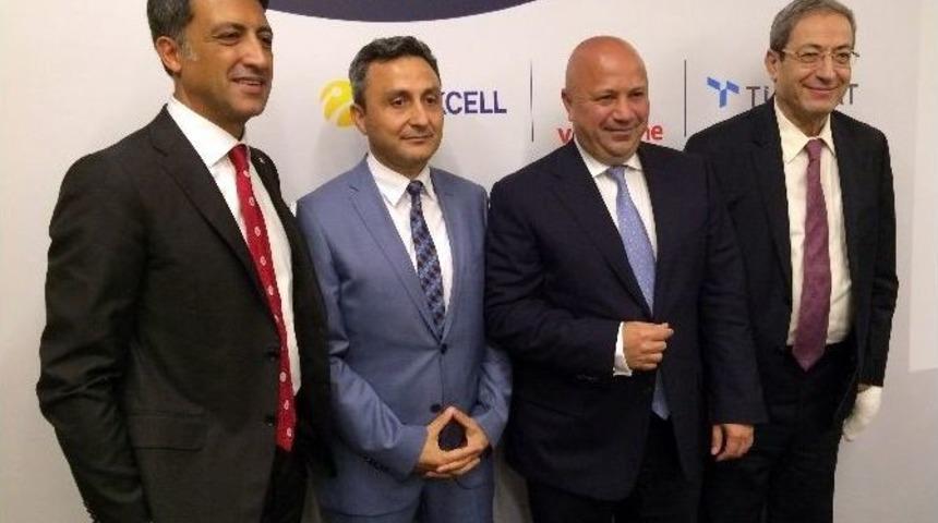 Telekom&uuml;nikasyon Sekt&ouml;r&uuml;nde Bir İlk Ger&ccedil;ekleştiriliyor