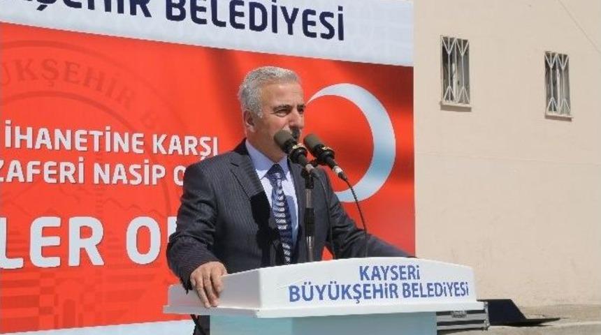 Vali Kam&ccedil;ı: "kahraman Şehidimizin Adı Kayseri&rsquo;de Bir Okulda Yaşatılacak"