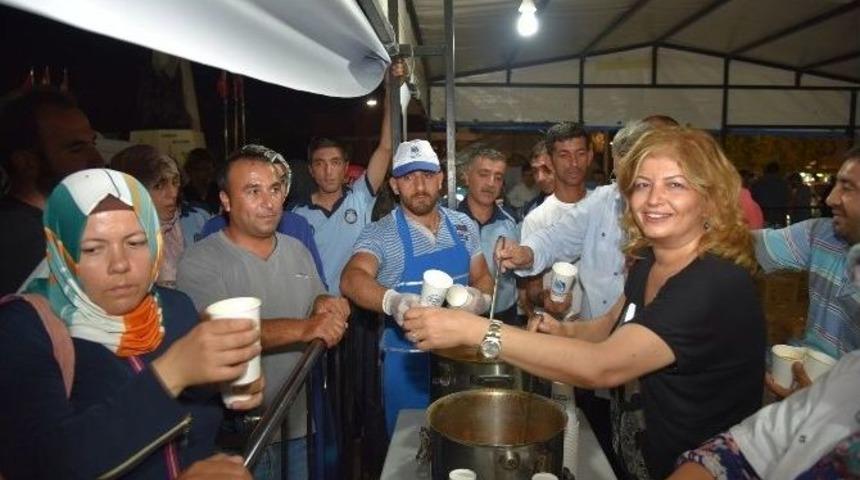 Yunusemre Milli İradeye Sahip &Ccedil;ıkıyor