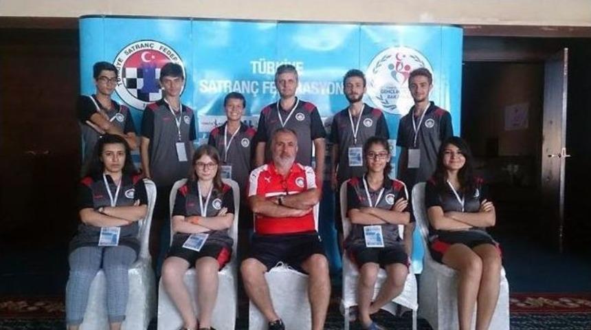 &Ccedil;eşme Belediyespor Satran&ccedil; Takımı 2. Lig&rsquo;de