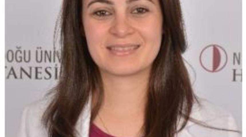 Sıcak Yaz G&uuml;nlerinde G&uuml;neşin Zararlı Etkilerine Dikkat!