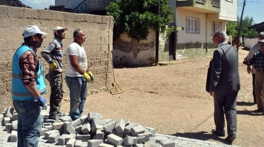 İncirliova&rsquo;da Yol Yapım &Ccedil;alışmaları S&uuml;r&uuml;yor