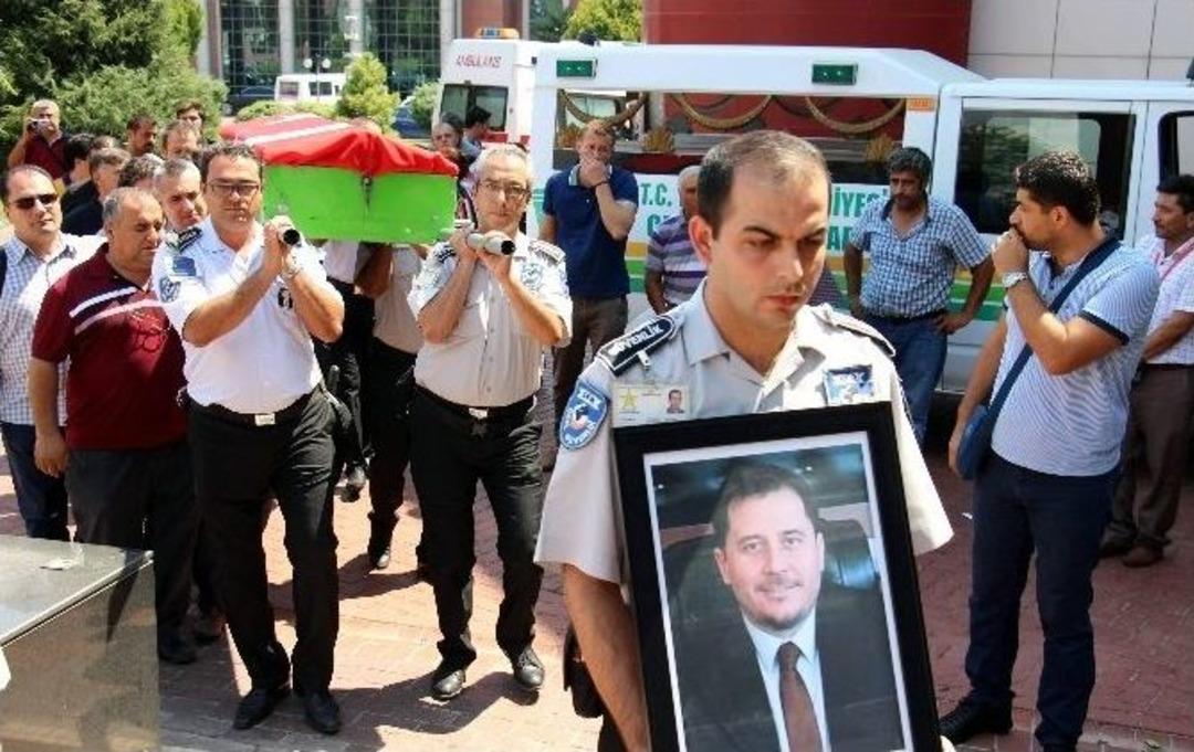 Yrd. Do&ccedil;. Dr. Emin K&ouml;m&uuml;rc&uuml;ler Son Yolculuğuna Uğurlandı