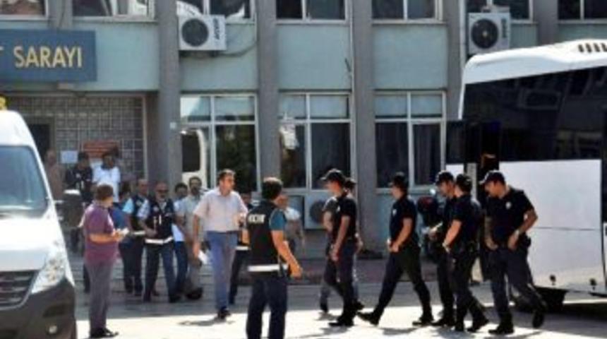 Bik Aydın M&uuml;d&uuml;r&uuml;n&uuml;n Polis Eşi De G&ouml;zaltına Alındı