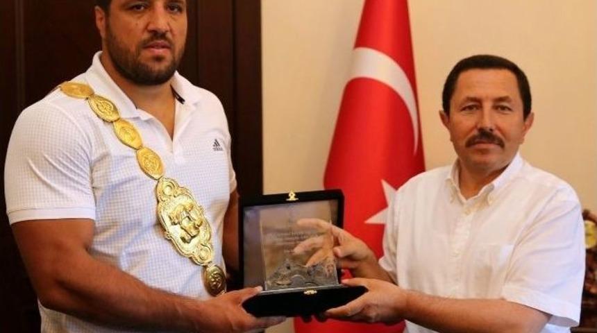 Recep Kara&rsquo;nın İsmi Ordu&rsquo;da Spor Salonuna Verilecek