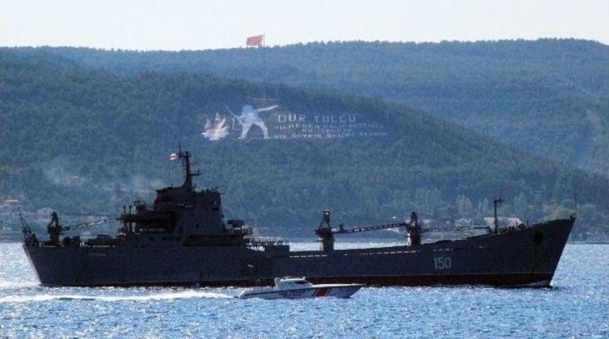 Rus Savaş Gemileri &Ccedil;anakkale Boğazı&rsquo;ndan Ge&ccedil;ti