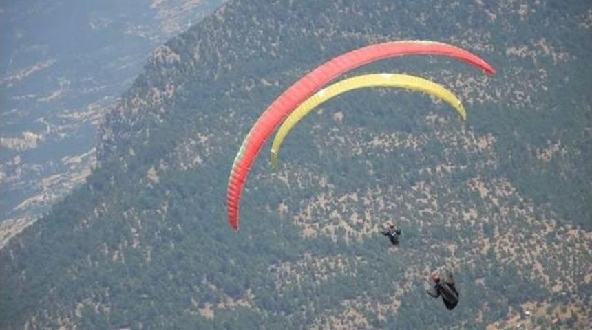 Yama&ccedil; Paraş&uuml;tleri Yarışmasının İlk Ayağı Tamamlandı