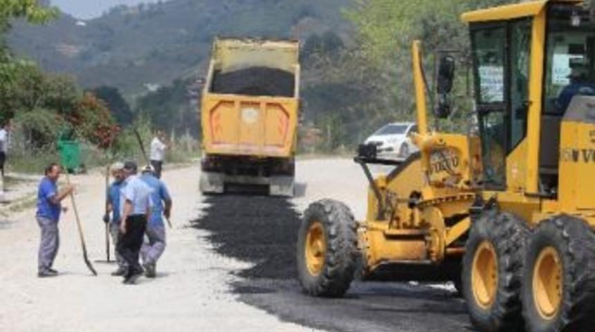 Kuzuluk&rsquo;ta Asfalt Yama &Ccedil;alışmalarını S&uuml;rd&uuml;r&uuml;yor