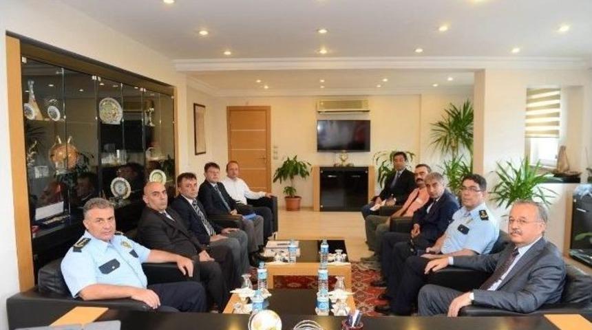 Vali &Ouml;zdemir&rsquo;den Emniyet M&uuml;d&uuml;rl&uuml;ğ&uuml;&rsquo;ne Ziyaret