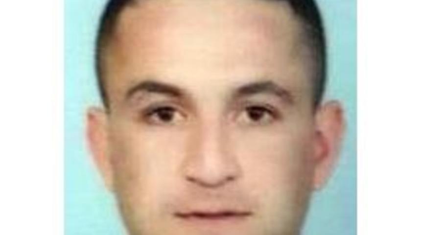 Motosiklet Ağaca &Ccedil;arptı: 1 &Ouml;l&uuml;, 1 Yaralı