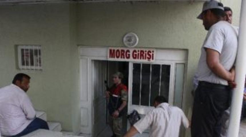 Ceylanpınar&rsquo;da Arazide Erkek Cesedi Bulundu