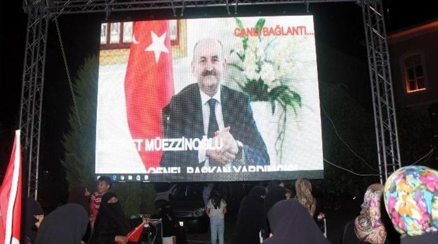 M&uuml;ezzinoğlu Demokrasi N&ouml;beti Tutan Tekirdağlılara Seslendi
