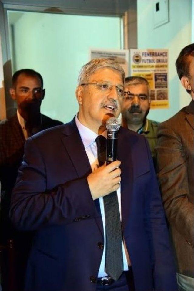 Ahlat’ta Demokrasi Nöbeti Devam Ediyor