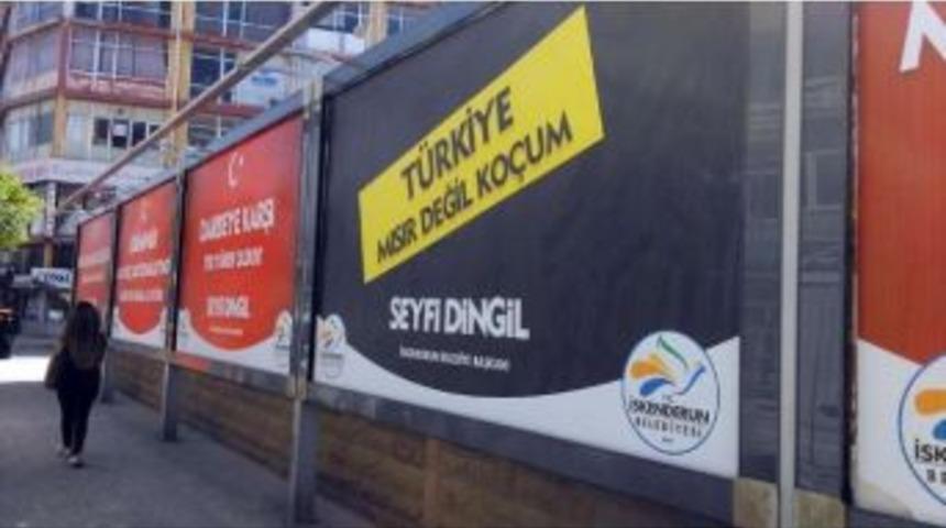 Başkan Dingil&rsquo;den Darbecilere Afişli Tepki: "t&uuml;rkiye Mısır Değil Ko&ccedil;um"