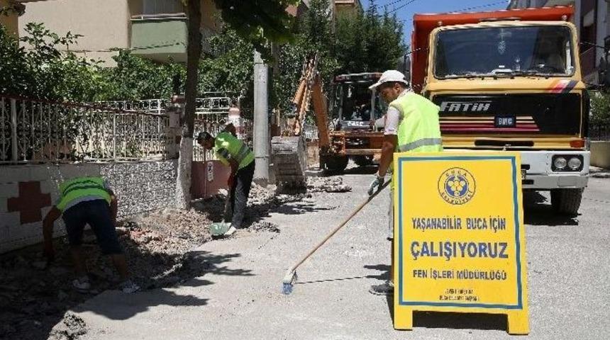 Buca&rsquo;ya 1 Milyon 400 Bin Liralık Kaldırım