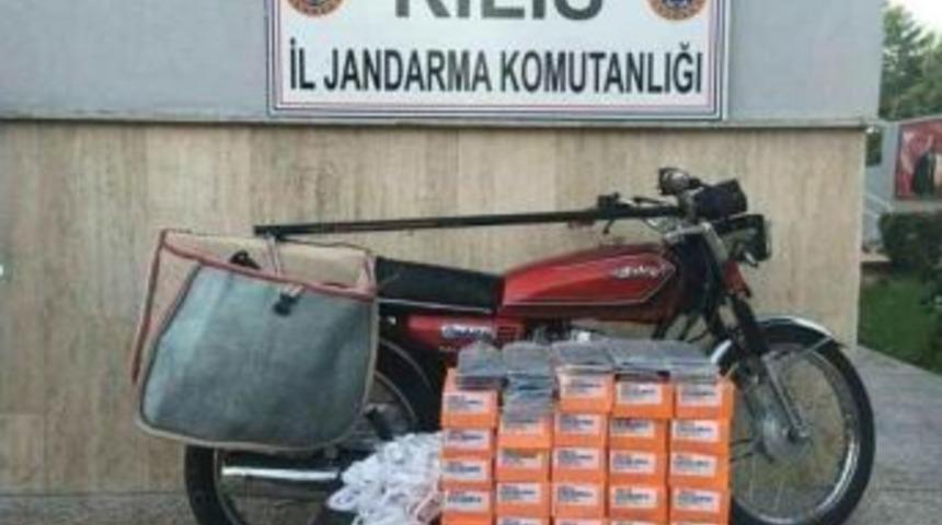 Motosiklet Heybesinde 40 Adet Ka&ccedil;ak Cep Telefonu Ele Ge&ccedil;irildi