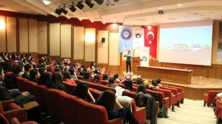 Gen&ccedil; Eczacılar E-gelişim Eğitimleri İle Mesleğe Hazırlanıyor