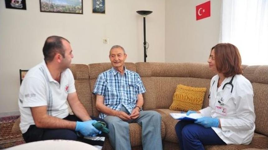 Kepez&rsquo;de Evde Sağlık Hizmetleri Devam Ediyor