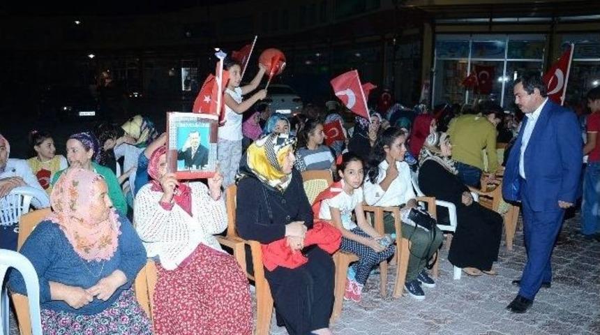 Darende&rsquo;de Halk Meydanları Boş Bırakmıyor