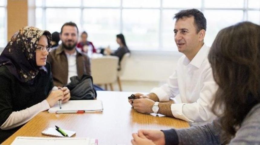 &ldquo;t&uuml;m &Ouml;ğrencilere Burs Vereceğiz&rdquo;