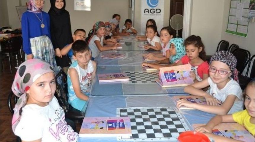 Ehem Yaz Aylarında Da Durmuyor, Hizmete Devam Diyor