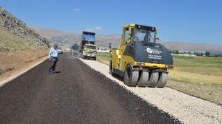 Elmalı’nın Grup Yolları Asfaltlandı