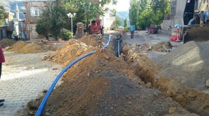 P&uuml;t&uuml;rge&rsquo;de Alt Yapı &Ccedil;alışmaları İl&ccedil;e Halkının Tepkisine Yol A&ccedil;tı