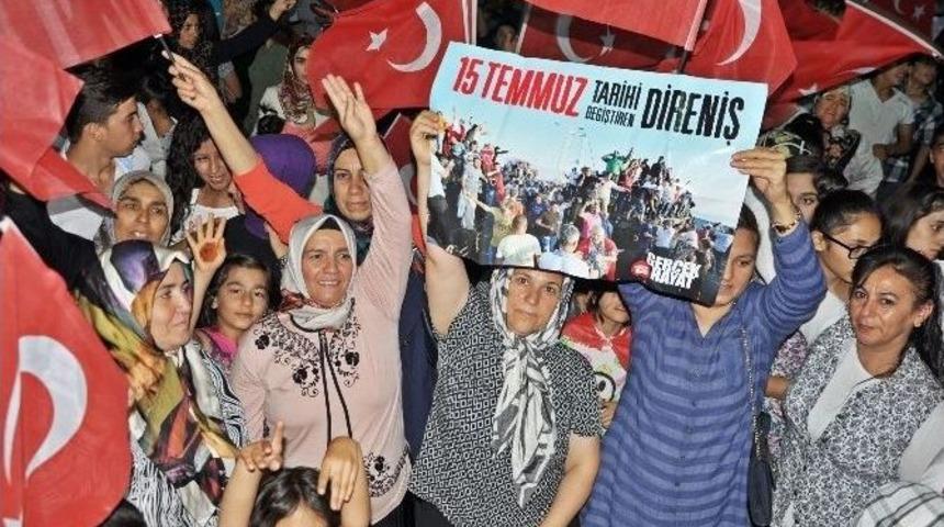 G&ouml;lbaşı&rsquo;nda Demokrasi N&ouml;beti Devam Ediyor