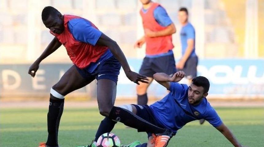 Ak&ccedil;ay: "klasımızı Ortaya Koyabilirsek Avantajlı Bir Skorla Ayrılabiliriz"