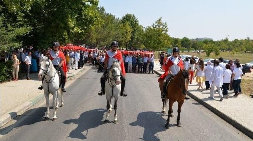 Uludağ &Uuml;niversitesi&rsquo;nde Fet&ouml;/pdy Ter&ouml;r&uuml;n&uuml; Lanetleme Y&uuml;r&uuml;y&uuml;ş&uuml;
