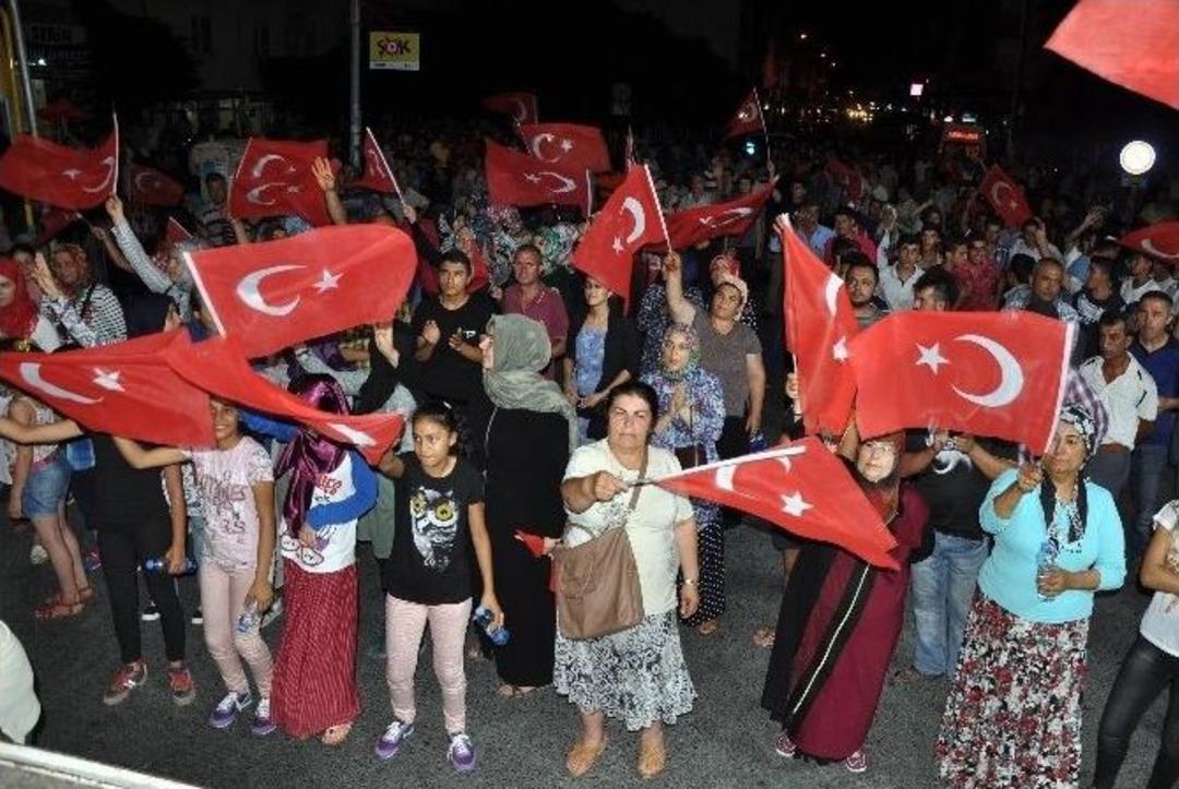 Erdemli&rsquo;de Demokrasi N&ouml;beti Devam Ediyor