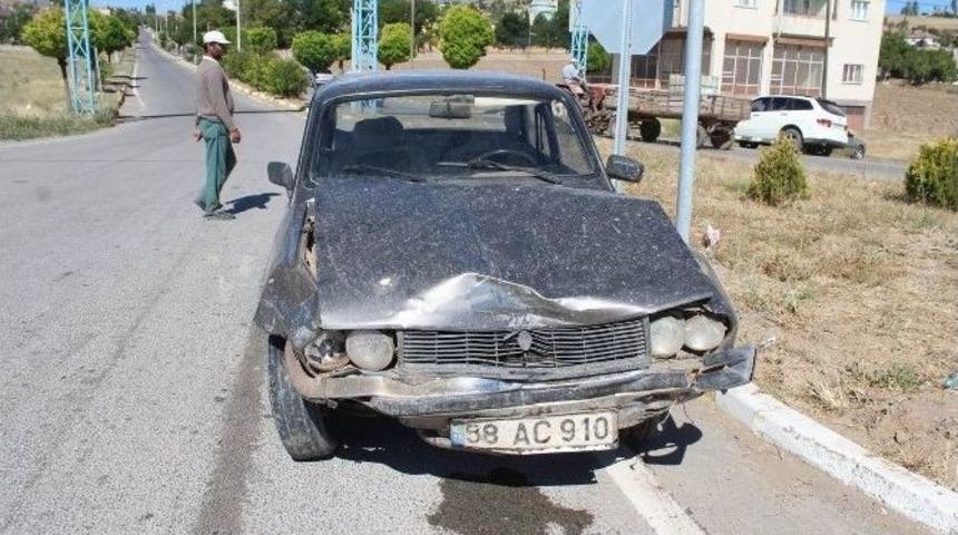 Sivas&rsquo;ta Trafik Kazası: 2 Yaralı