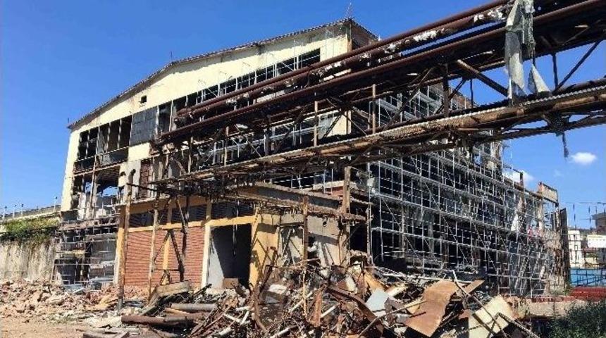 Eski Seka Kağıt Fabrikasının Tadilat &Ccedil;alışmalarını S&uuml;r&uuml;yor