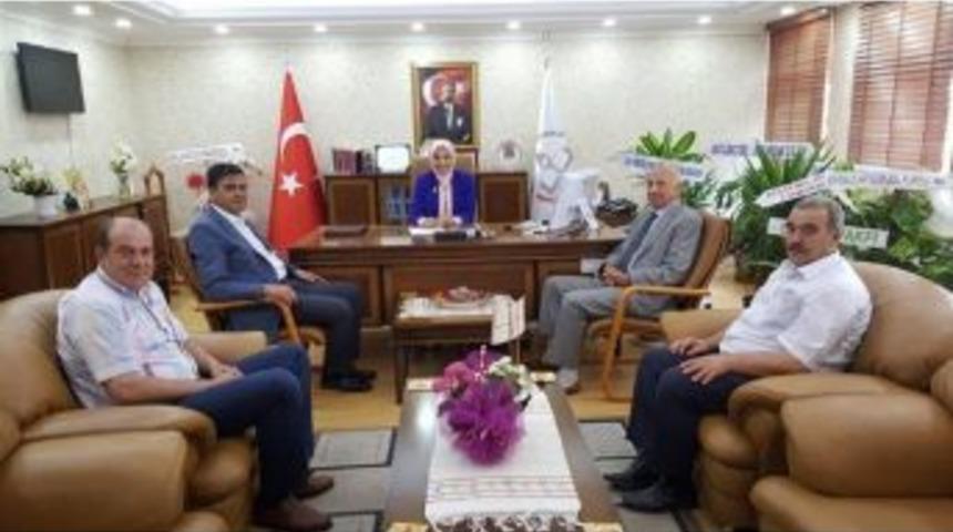 Pazaryeri Heyetinden İl Milli Eğitim M&uuml;d&uuml;r&uuml; Durmuş&rsquo;a Ziyaret